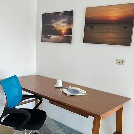 88Th Avenue Aparthotel Cebu Room photo