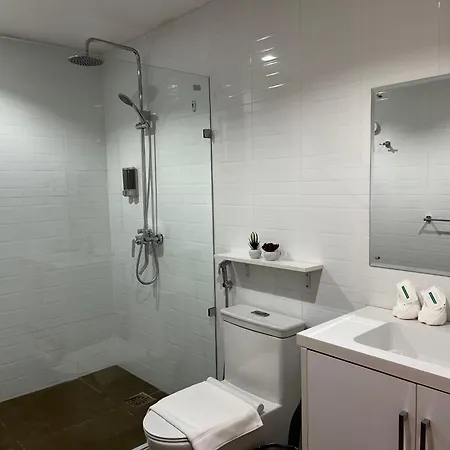 88Th Avenue Aparthotel Cebu Room photo