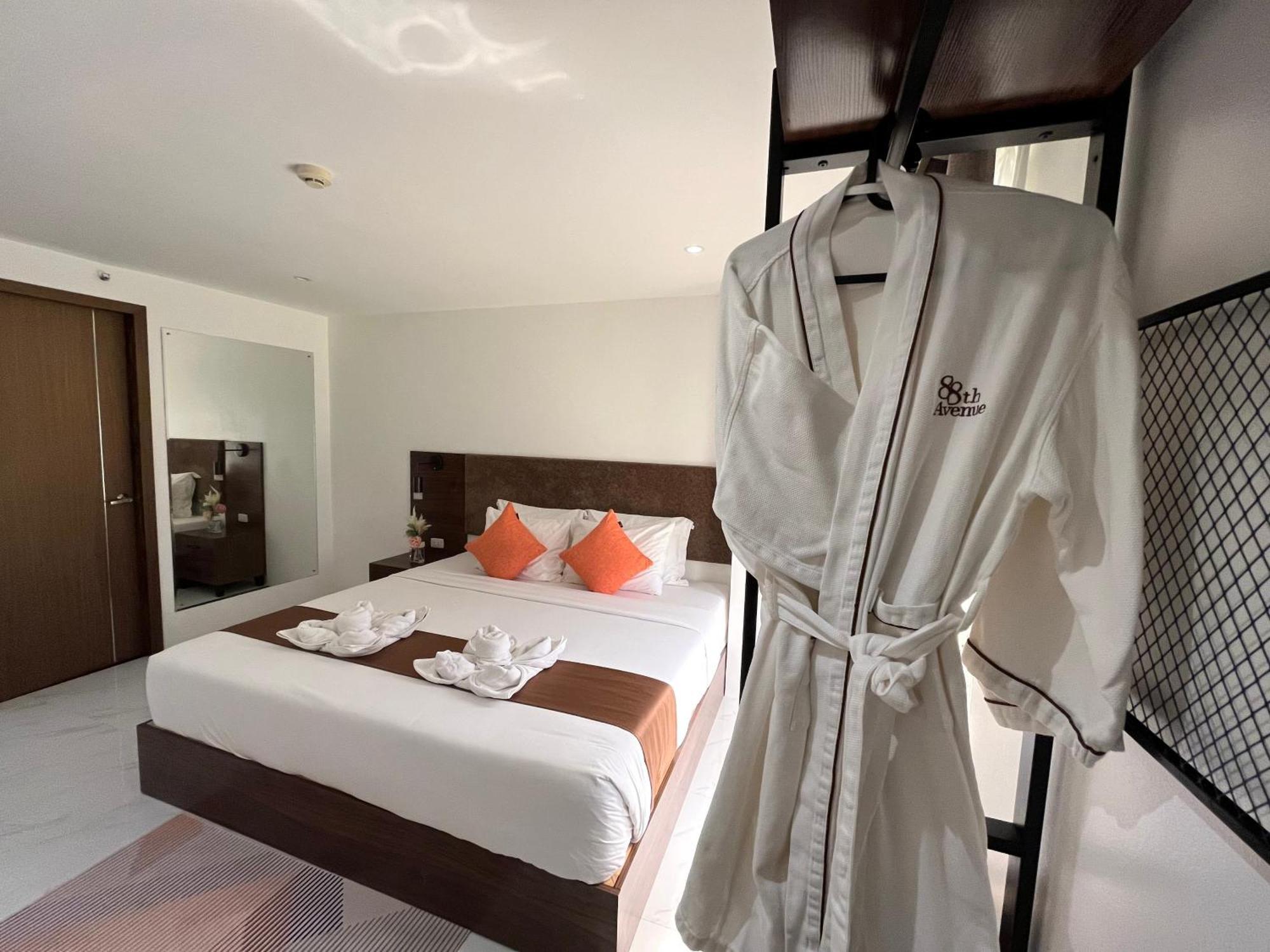 88th Avenue 4*