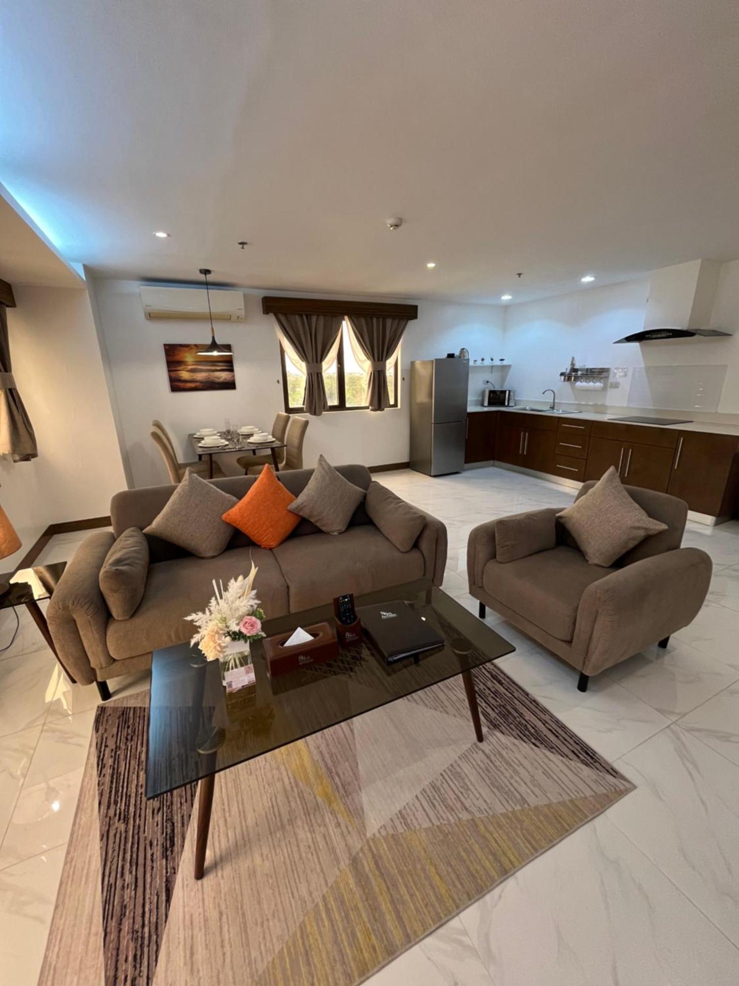 Aparthotel 88th Avenue 4*
